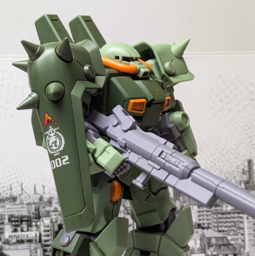 グリプス戦役の発端の一つとなったジオン残党デラーズ・フリートが引き起こしたデラーズ紛争。その際にデラーズ・フリート追撃のため当時アナハイムの試作機だったGPシリーズを駆って死闘を繰り広げたコウ・ウラキらアルビオン隊の戦いは政治問題から