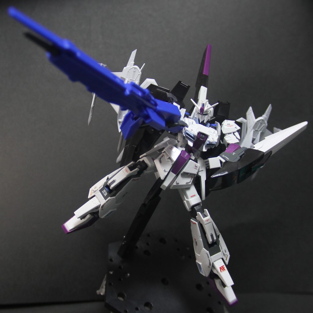 上記に更にZガンダム3号機ホワイトユニコーンの要素も混ぜてます。