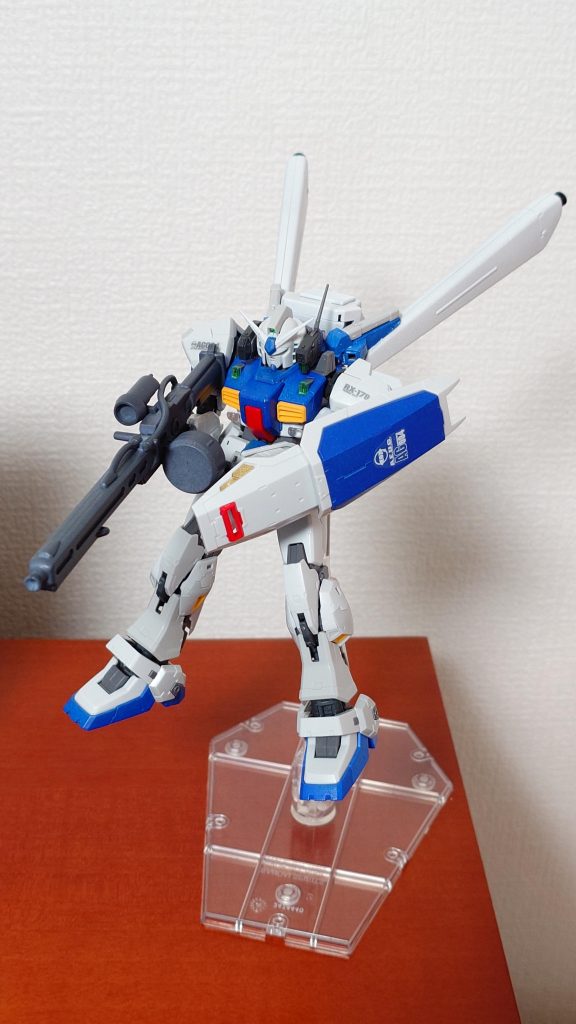 マシンガンのレンズは姪っ子にレジンで作って貰う予定です……やってくれるかな……