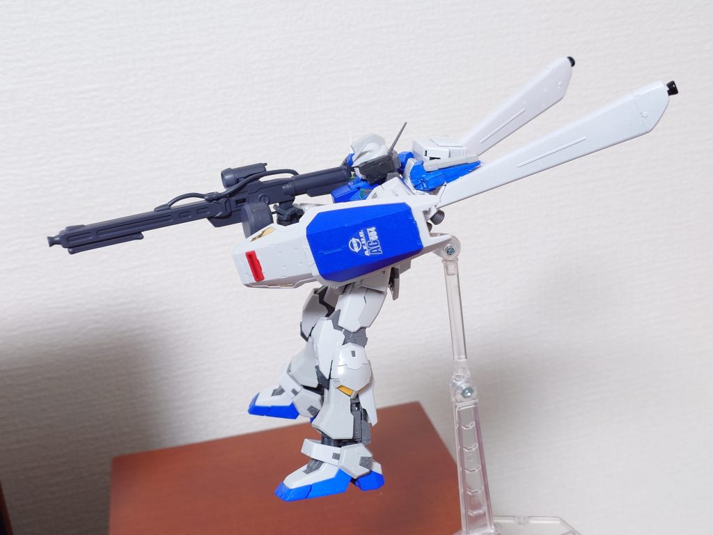 シーマ機の大型ビームマシンガンはマガジンの位置を調整しました。が塗装が吹けてない部分がありました…(@_@;)トップコートは半艶です✨️