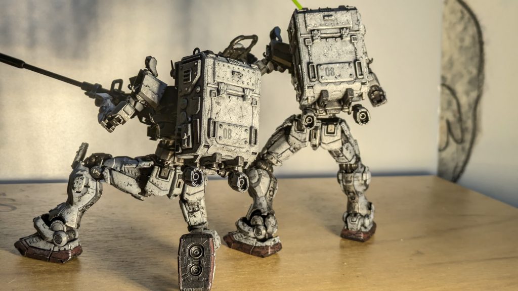 サンダース機も「08」のウォーターデカール忘れてたので貼りました(gandam-hand2)