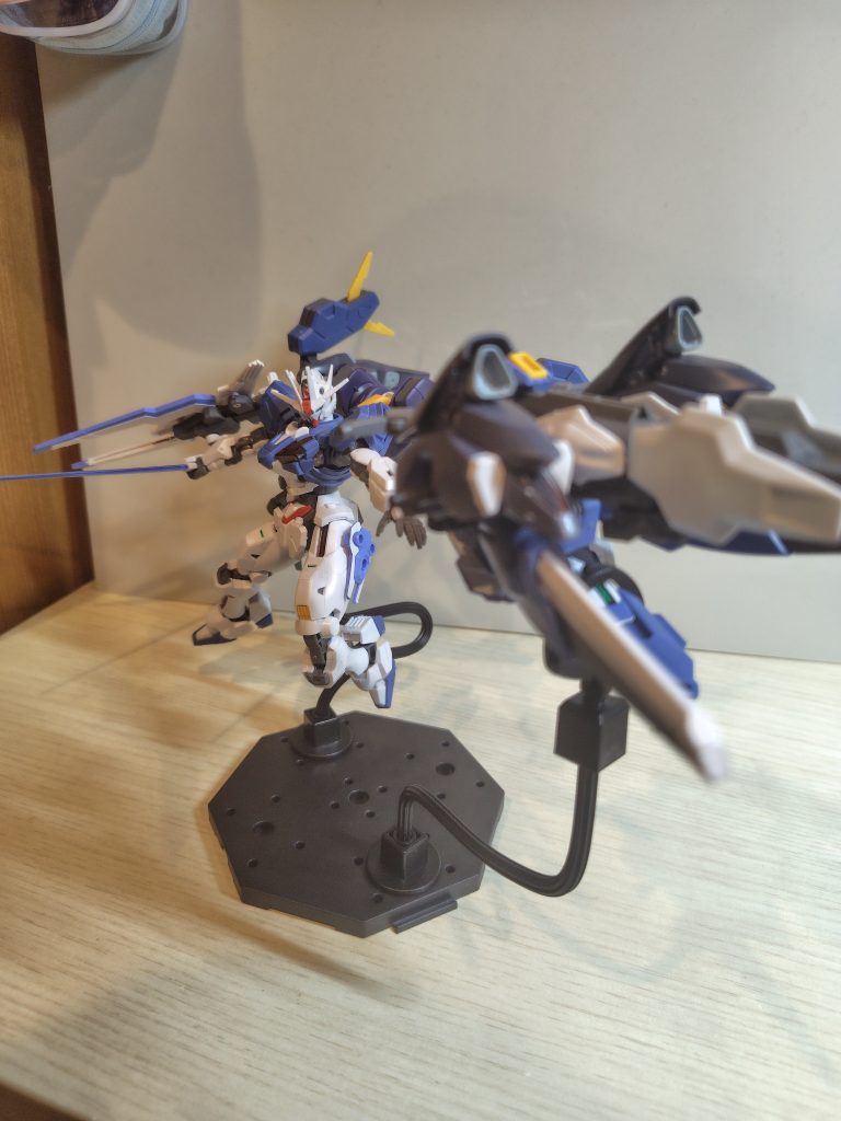 シールドを遠隔操作したり