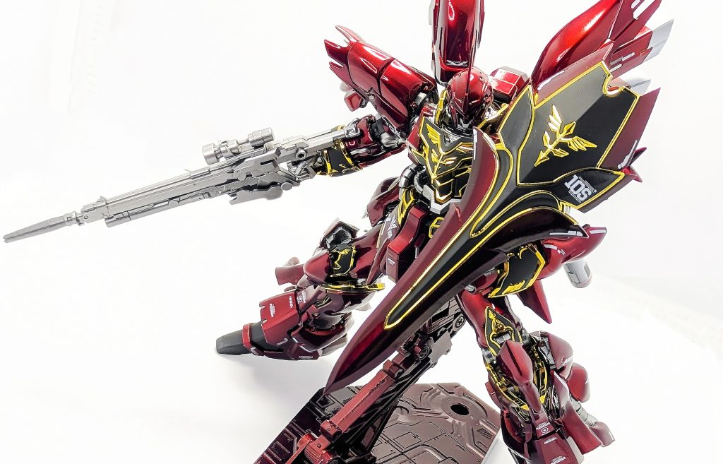 パズドラコラボのイラストのポーズを再現。シールドが本当に曲者です。とにかく安定しない、ポロリする。