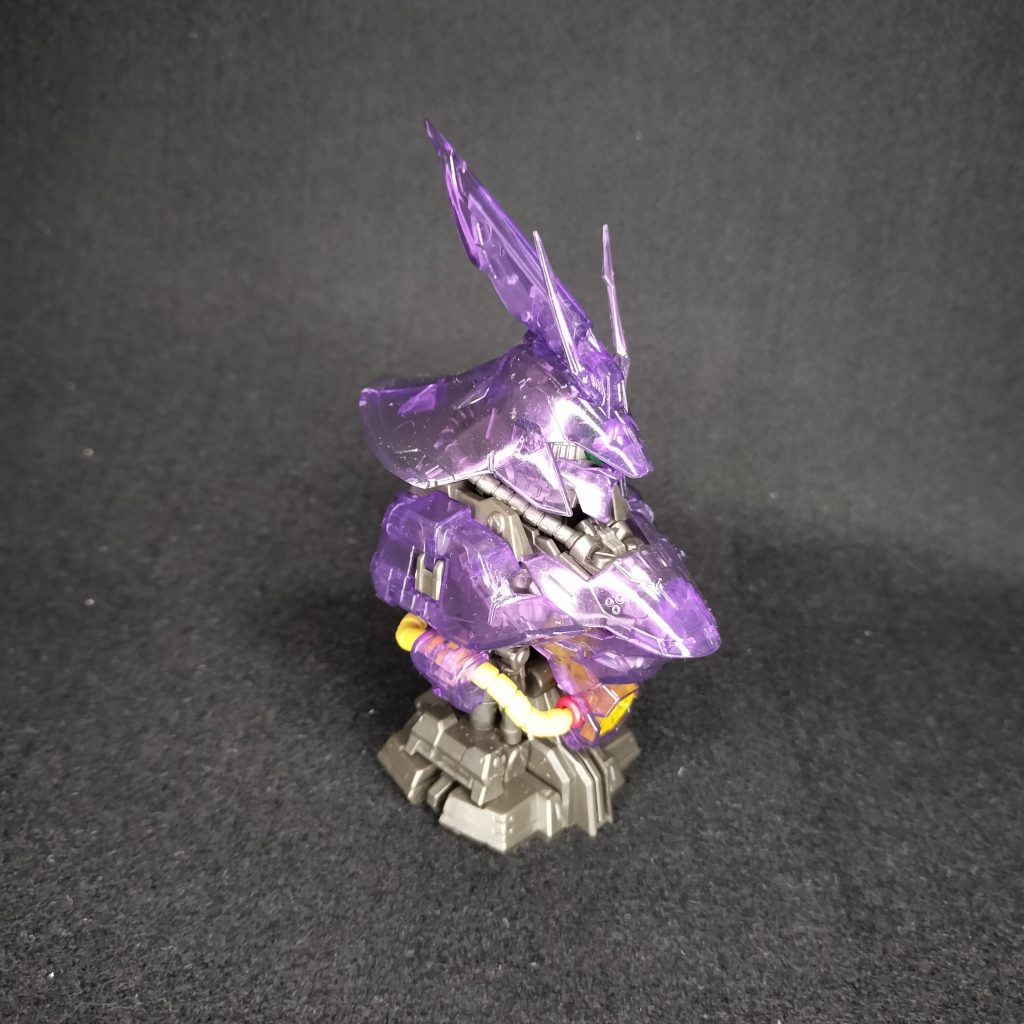 ちょっと引きです。引きも良いですね(zaku-kao2)