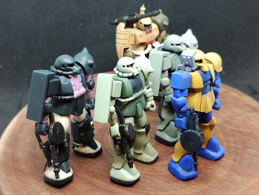 ザクいっぱい–4枚目/制作者：くろたけ