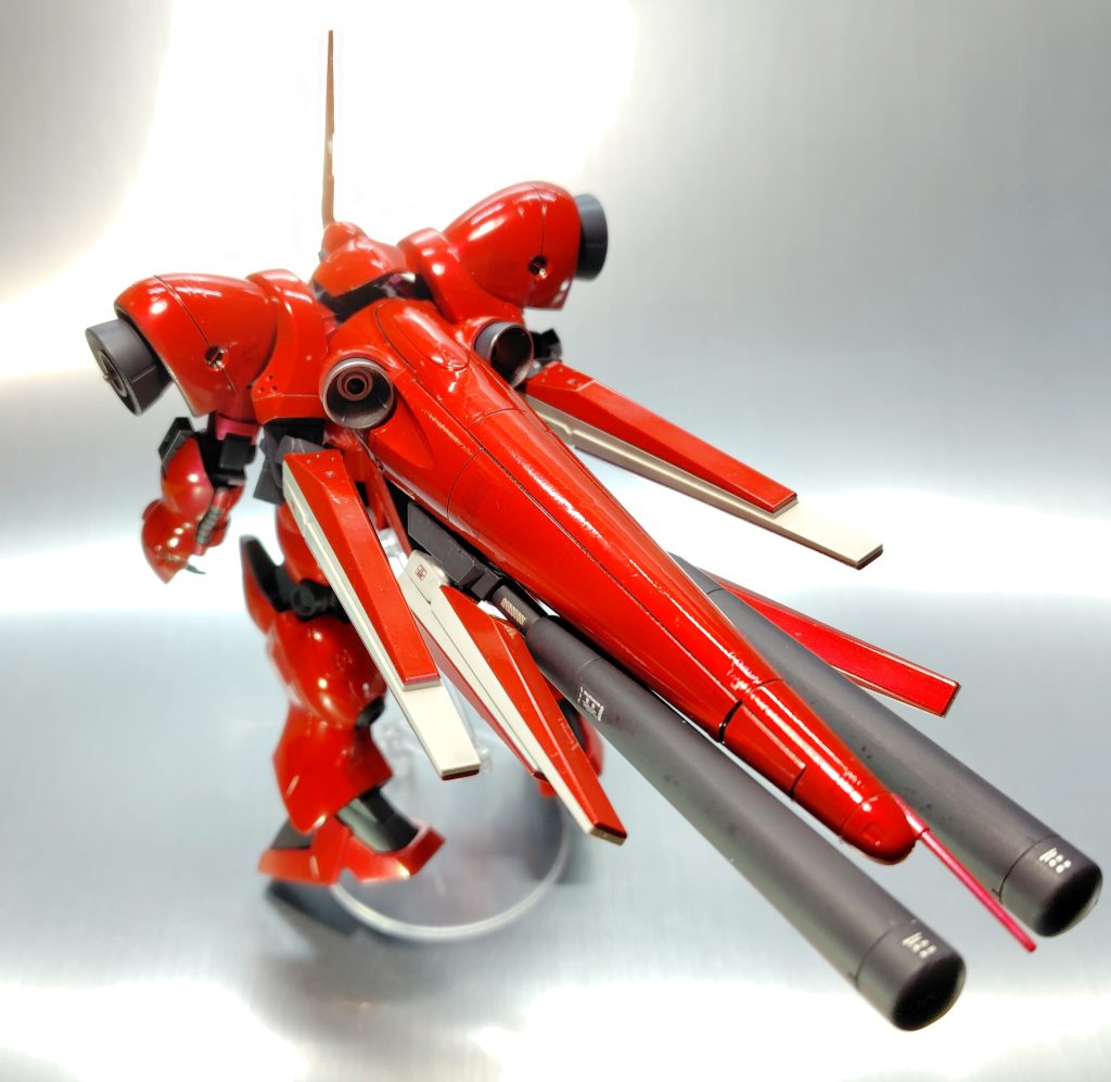 下の方に製作中絵もありますが肘下腕にロール可動軸を入れたのが今回最大のポイント(汗)。パっと見何が変わったのか分かりませんが自己満作業の最たるものでこの作業·構想中が至福の時ですなぁ。