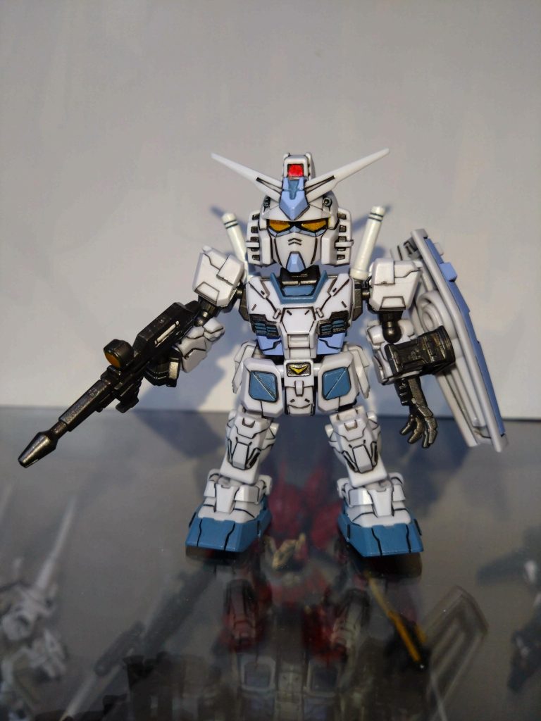 水性ホビーカラーを筆塗りで部分塗装し、半光沢トップコートで仕上げました。