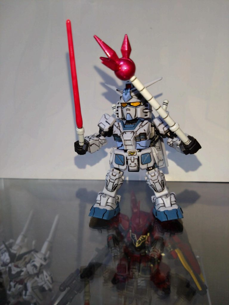 ビームジャベリンはラッカーのシルバー→GXメタルピーチ→GXクリアピンクを重ね塗りしました。