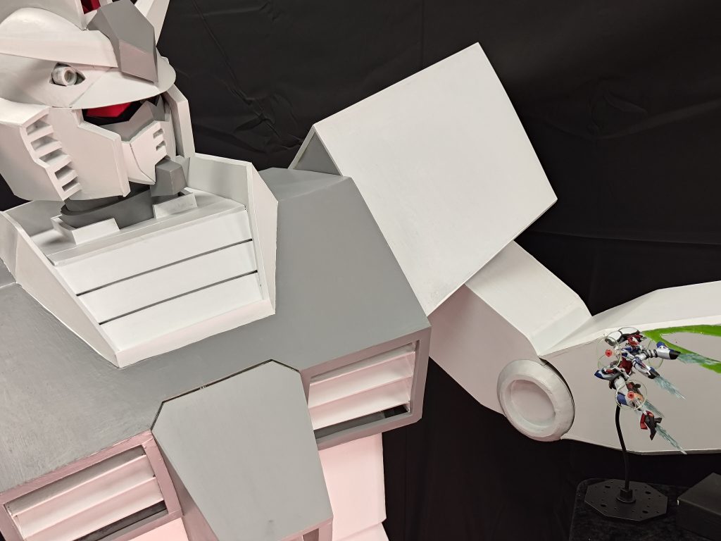 どうでしょう？このスケール感！これで戦いを挑むの凄いですね、私なら「どうすんのこれ！？」とか言ってる間にペチャンです一度もやったことのないはずのビームサーベル巨大化とかできちゃったからなんとかなったものの…