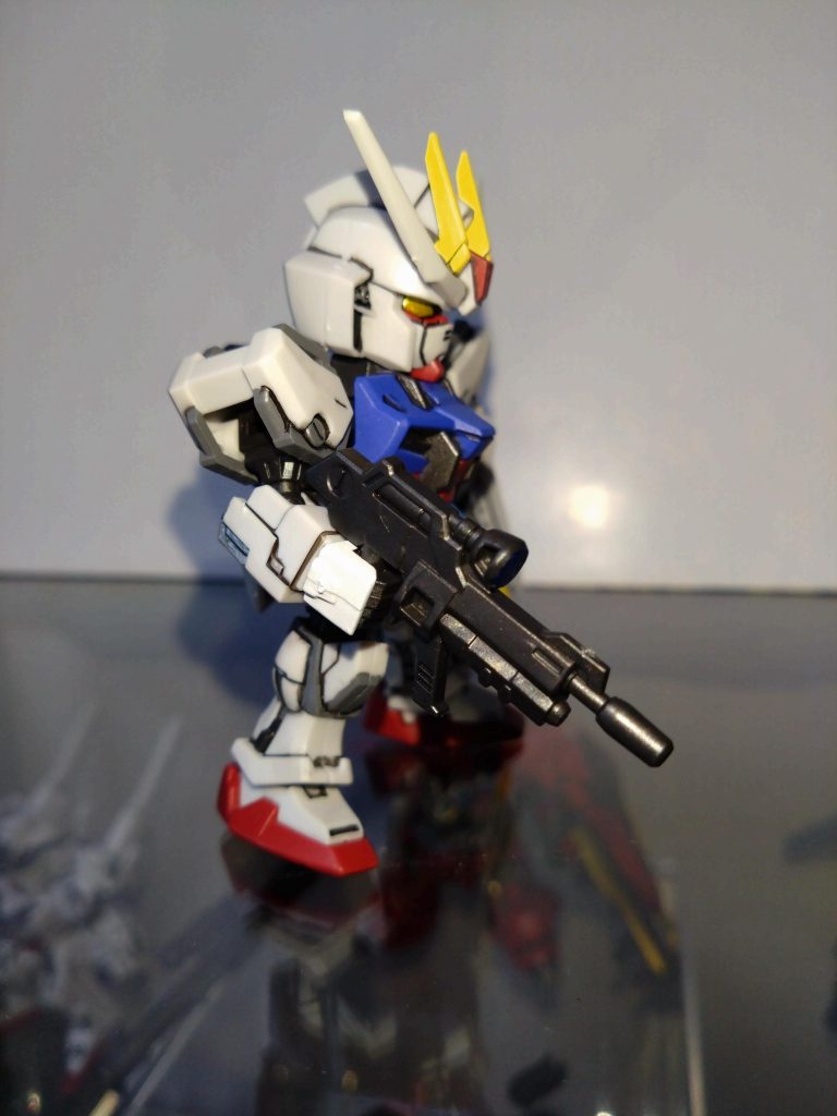 水性ホビーカラーはガンダムホワイト、ガンダムイエロー、ソードインパルスレッド、フリーダムブルー、グレーバイオレット、焼鉄色等を使用しました。