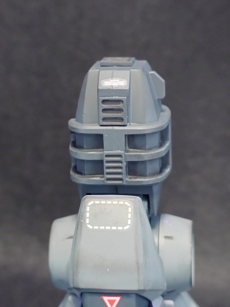 太腿カバーは外しダクトパーツを着けました。