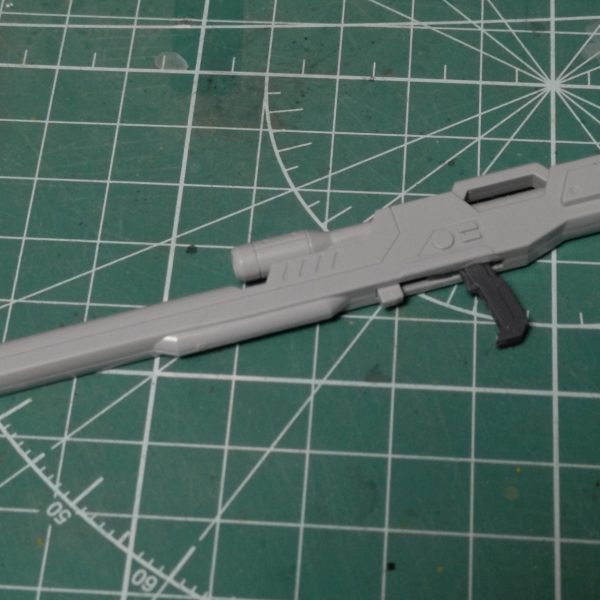 HG レジェンドのHGCEスタイル改修放置しまくっていたら新発売されると情報が出ちゃいました。ほぼ買えない未来しか見えないので、発売前に完成させておこうとやる気に再点火しました。HGCE インパルスを素体に関節移植、肩と胴体接続はジャンクのGセルフから接続部分を移植。腕はくりぬき、インパルスに組付け腹部延長としてパテ盛りし成形しましたあとはゲート処理、合わせ目消し後に塗装して、デカールまでやりたいです。（7枚目）