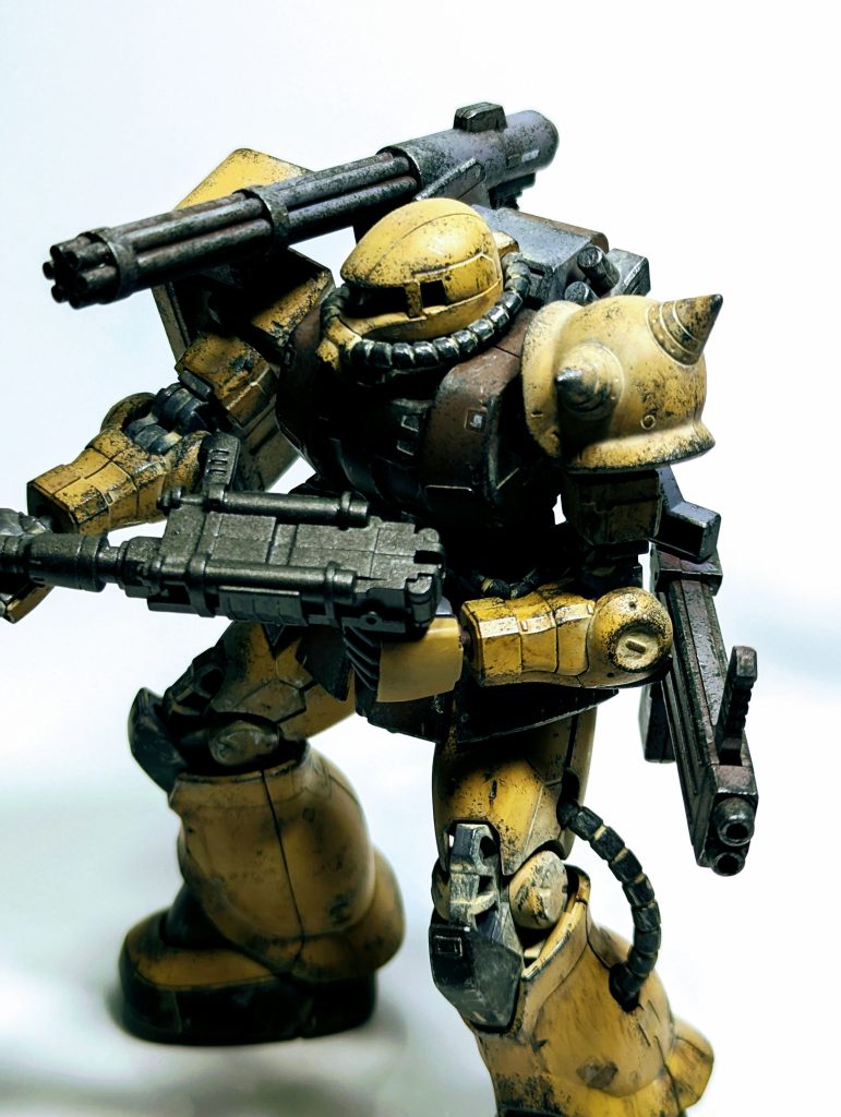 「・・・・」構えは保持しつつもピクリともしないあぁ…また寝てやがるな絶対寝てませんよってゆーしなーマジナメてるよ、コイツなぁぁ