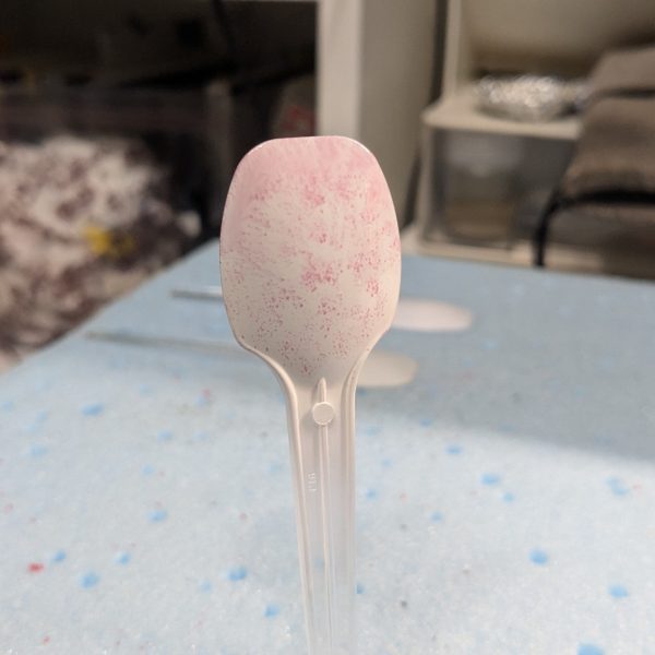 テクスチャーの研究…下地・模様・中間層・上塗りを色々実験。20パターンぐらいやったかな？なかなかイメージ通りにならず、ゴミも沢山製造してしまった🥲 が！ようやくイメージに近いものができたので、後はコントラストの調整で追い込んでいこう💨💨（3枚目）