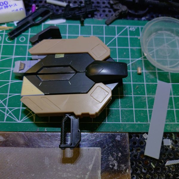 アナザーコンにつかう素体は大剣と肩アーマーを奪われたヘルムヴィーゲ·リンカー君、君に決めた‼️君には砲撃仕様になってもらう❗️設定は毎度の如く出来上がってから考える（笑）（3枚目）