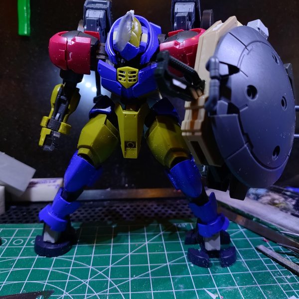 アナザーコンにつかう素体は大剣と肩アーマーを奪われたヘルムヴィーゲ·リンカー君、君に決めた‼️君には砲撃仕様になってもらう❗️設定は毎度の如く出来上がってから考える（笑）（6枚目）