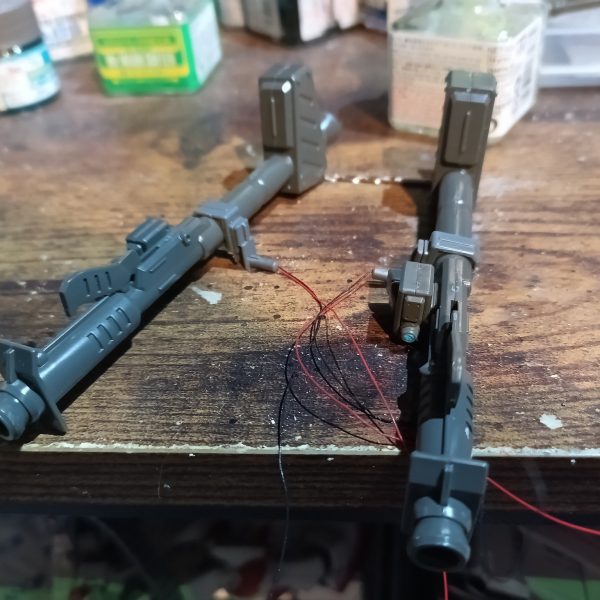 センサーにWAVEのクリアパーツを使ってブルーを組込み👍‼️（5枚目）