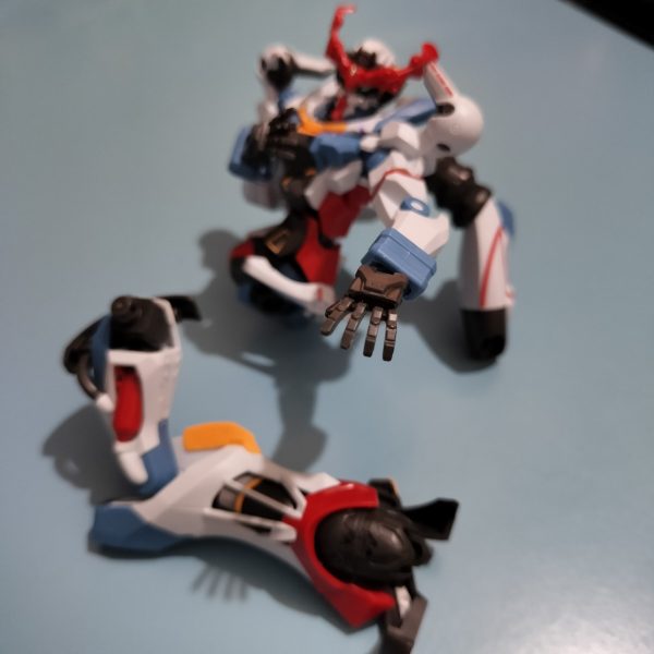 足も難しい、とりあえず、右足完成で集中力が切れた（3枚目）