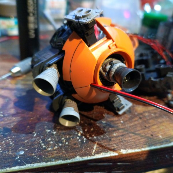 プチ断線があったり、何やかんや試行錯誤しながら収まりました😅👍💦今回め電源線は被覆ケーブルを使いました☝️（5枚目）