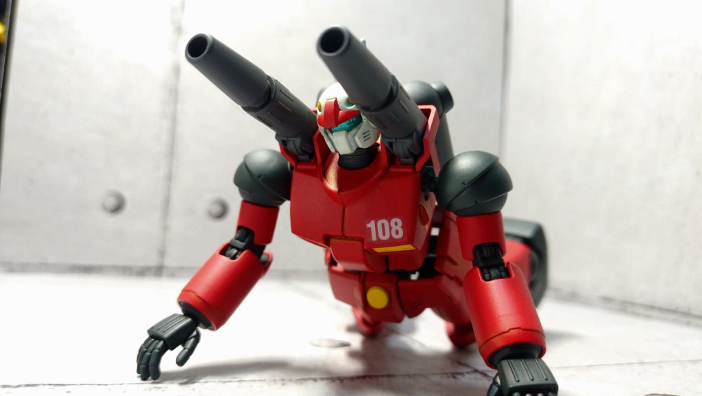 あの寝そべり撃ち。情けないポーズだけど合理的かつリアリティがあってお気に入りです。