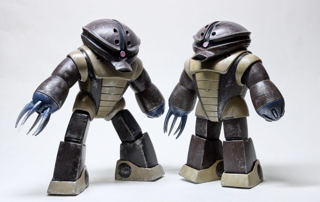 9月に作った同キット改修版とツーショット