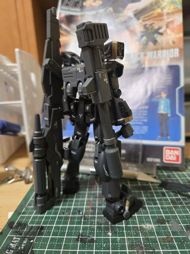 名人のレッドウォリア―のカラバリ&武器類が一部新規なんかな？