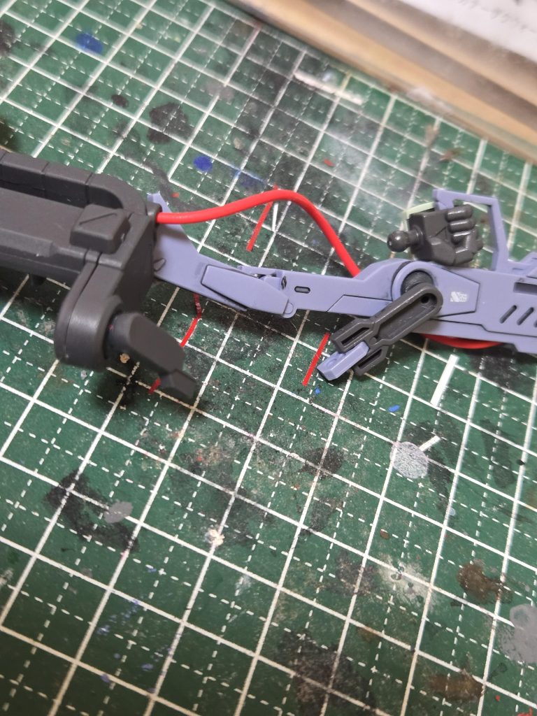 途中で気がついたらジョイントパーツが破損してました…orz畳んで装着ができない(T_T)