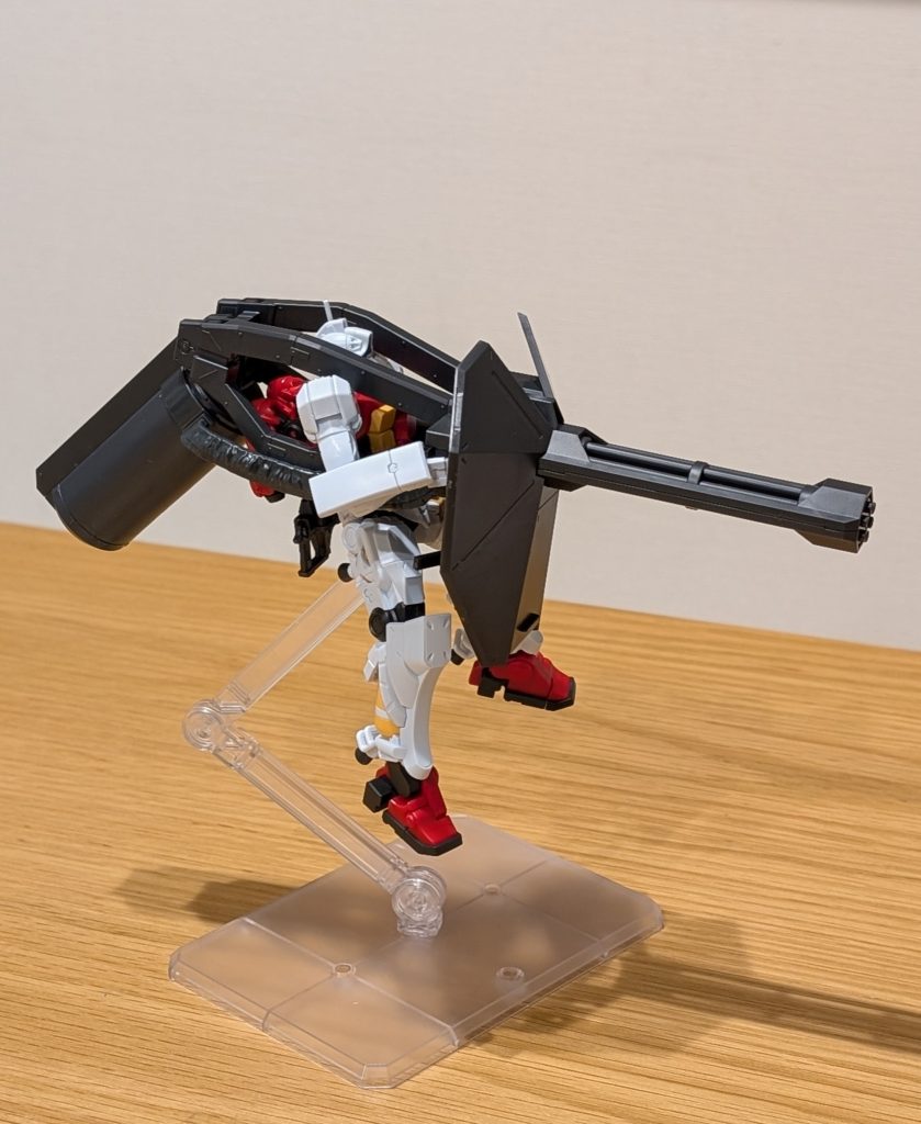 大型ガトリングガン正面から見るとちょっと変だけど硬そう