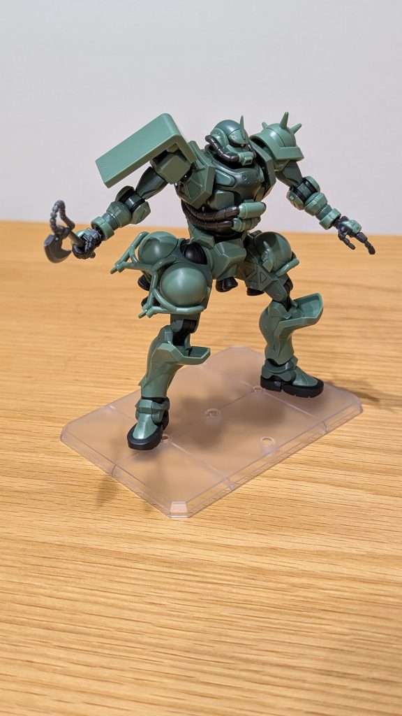 素組みでもしっかりかっこよくて、最近のキットはすごいなぁと思います。実は軍警ザクのキットも持ってるのですが、ザクは満足したので一旦別のものを作ろうかと思ってます。次はガンダム関係じゃなくて境界戦機のキットのつもりなのでここには載せるやつじゃないですが、tiktokにでも上げようかなと思ってます。