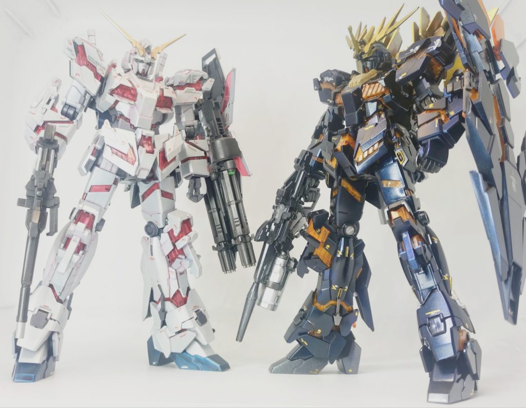 前につくったユニコーンガンダムと並べてみました