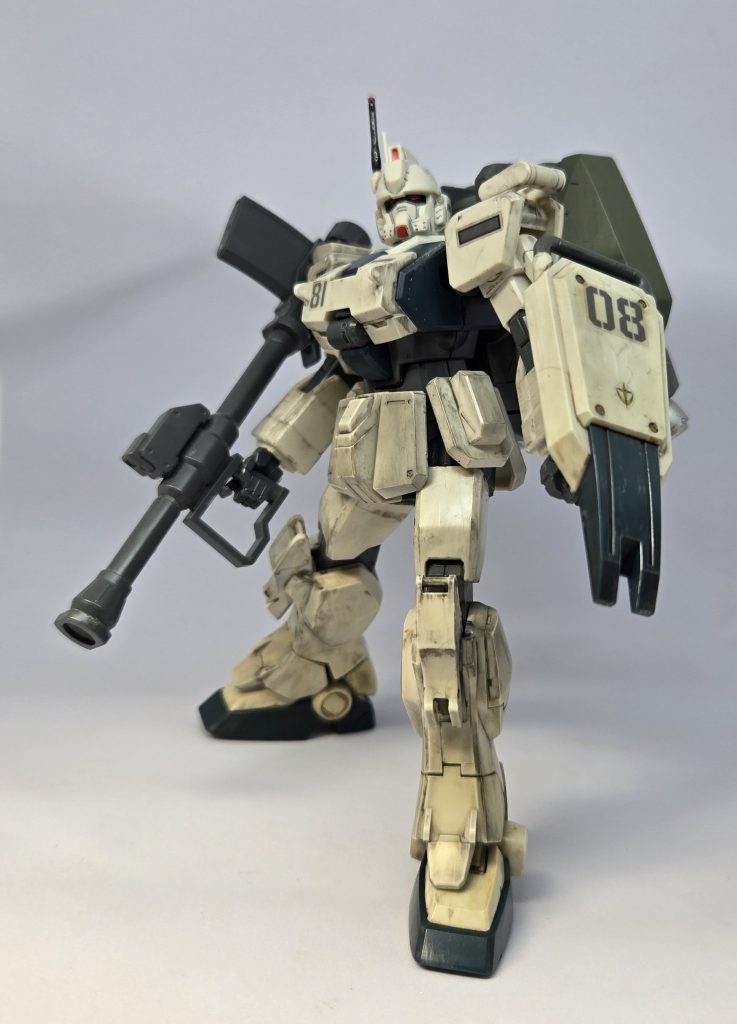 調子に乗って汚し過ぎました。パラシュートザック？から肩に接続するストラップは着けてません。