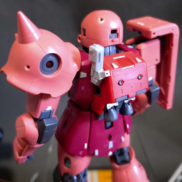 シールドのディテール🆙とランドセルにセンサー追加。シールドは機体番号のデカール貼るスペースを確保する感じにしました。上半身はこんなもんかな？後は脚部の工作です。 （5枚目）