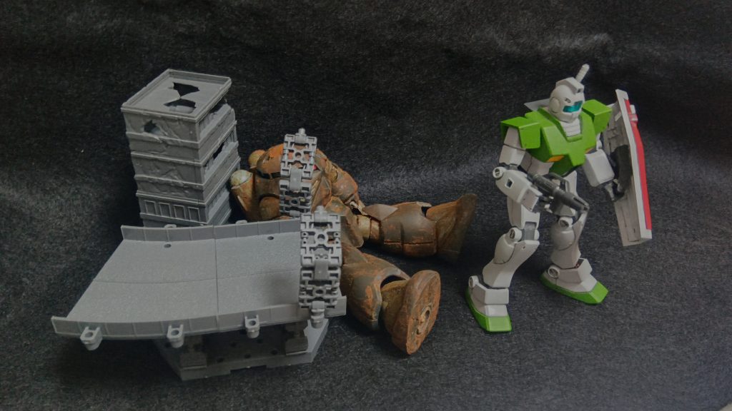 得意技は死んだふり。