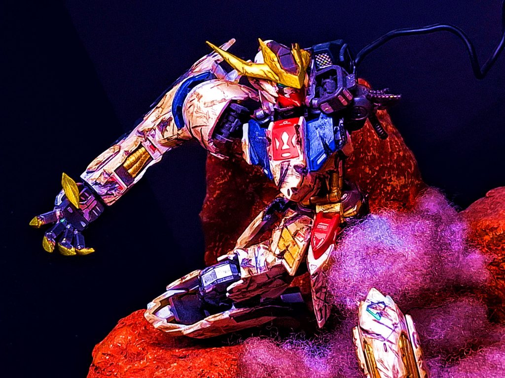 眼光エフェクトでも作ればよかったのですが時間がないので割愛しますねー