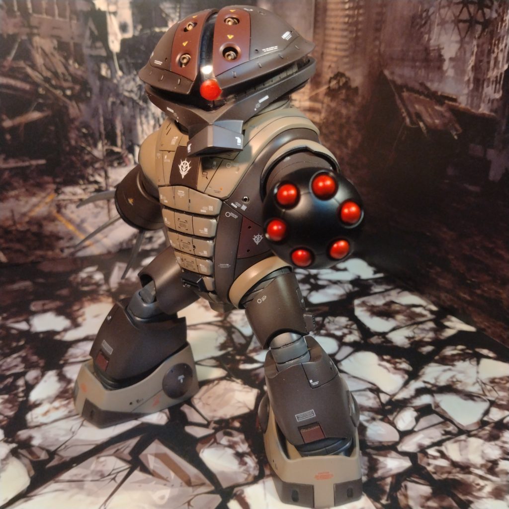 アッガイは数多く作られていて色々参考にと見ましたが、他の方の作品との差別化をなるべくしたいと思って作りました!😀