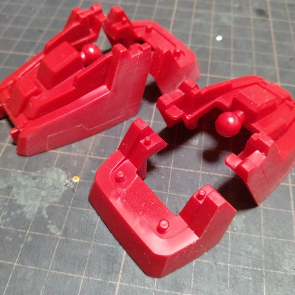 たまにはスジ彫りの清掃後の画像上げておきます！😄塗装は夜から開始しようと考えてます！😀（5枚目）