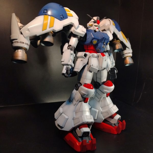 まだ組まないと言っておきながらやっぱり！組んじゃいました！😀ですがバインダー後ろのバーニア部の三角の黄色いマークを塗装し忘れている事に気づきました！😄😄もう疲れたので！ストップして寝てからやろうと思います！😀夕方か夜から黄色いマーク塗装しながらデカール作業とトップコートをやろうと思います！のでそれが終わると完成になってしまうので！制作ストーリーはここで終わりにします！😀完成しましたら投稿しますのでお暇が有りましたら観覧宜しくです！😄（3枚目）