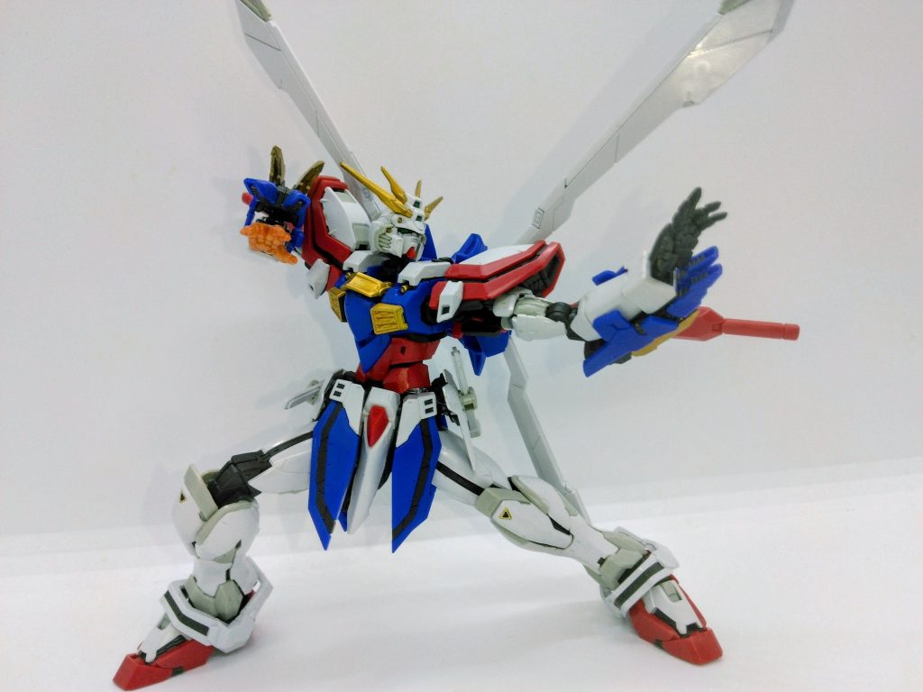 4つ目はRGゴッドガンダムですゴッドガンダムの必殺技、ゴッドフィンガーを放つ直前のポーズをイメージして撮りました