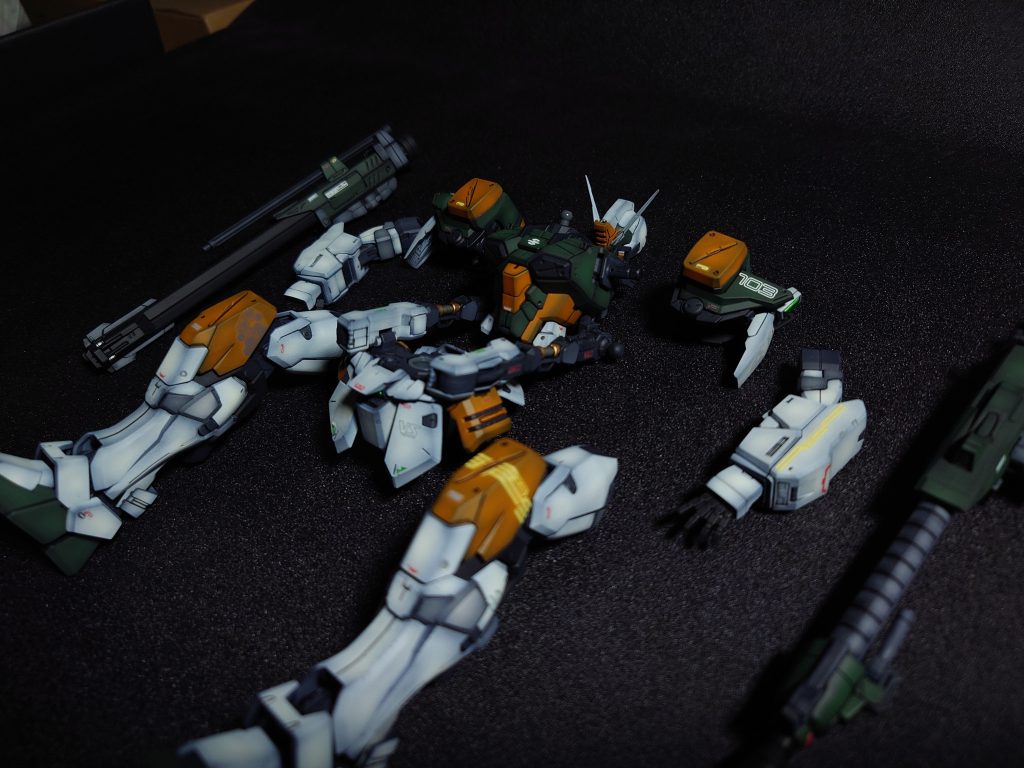 組み上げ前の儀式。今まで比較的巨大な機体を作ってきましたので、少し物足りなさを感じましたが、杞憂でした。