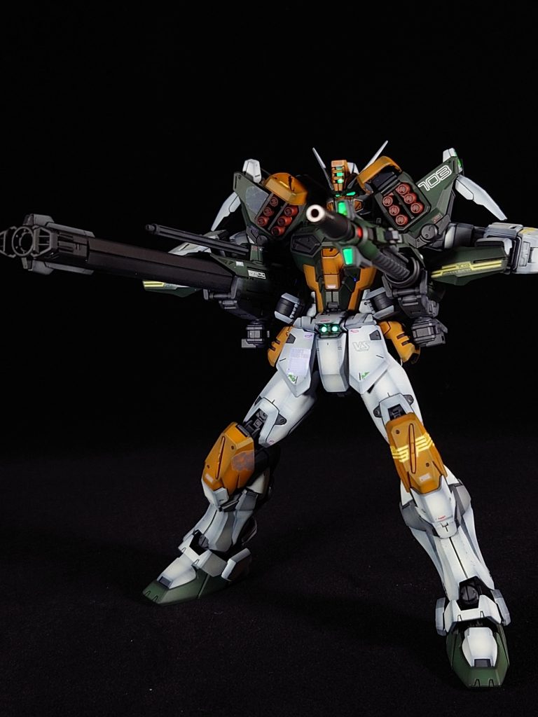 ガンランチャーと収束火線ライフルを構えるお決まりのポーズ！