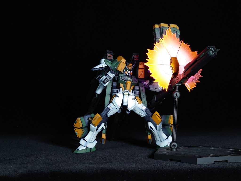 なぜビームシールドを装備したのか？シールドを展開しながら砲撃がしたかったからです！！！