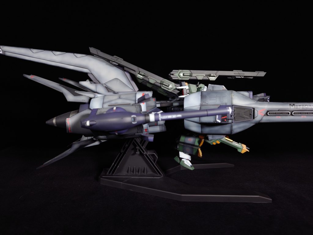 真横より。違和感ないですね！