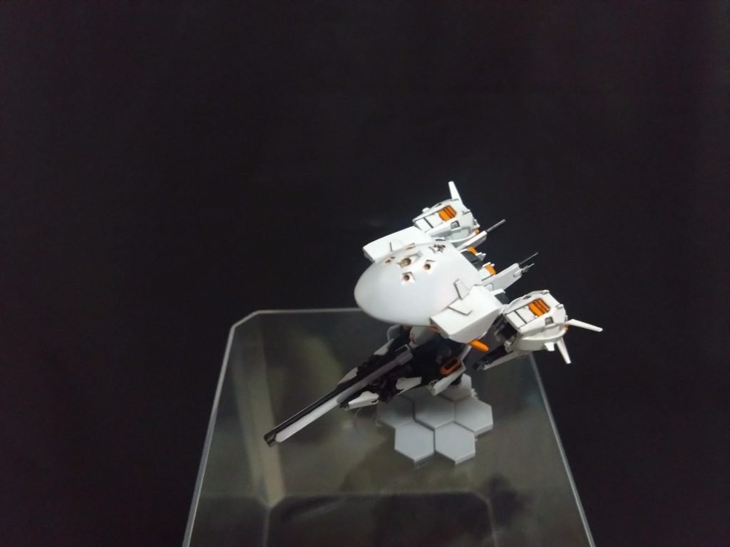 脚、回転脚の羽、展開(脱着)武器、サブアーム(細かすぎて作れてません)に装着