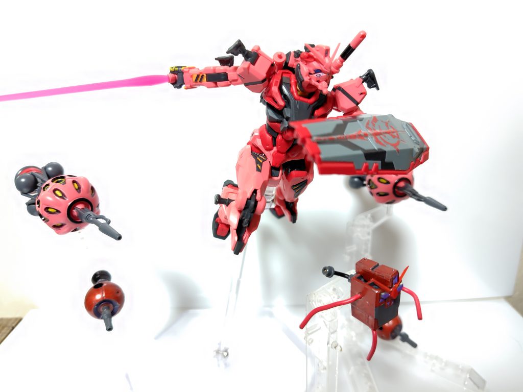 赤いガンダム（部分塗装）–4枚目/制作者：プラナリアン