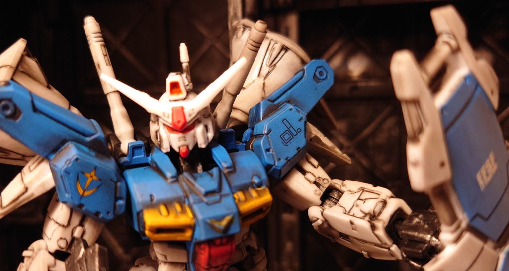 ガンダムフルバーニアン コウ・ウラキの機体です 両肩とシールドのデカールは水転写デカールです ツインアイはuvライトで光りますが、後日…!