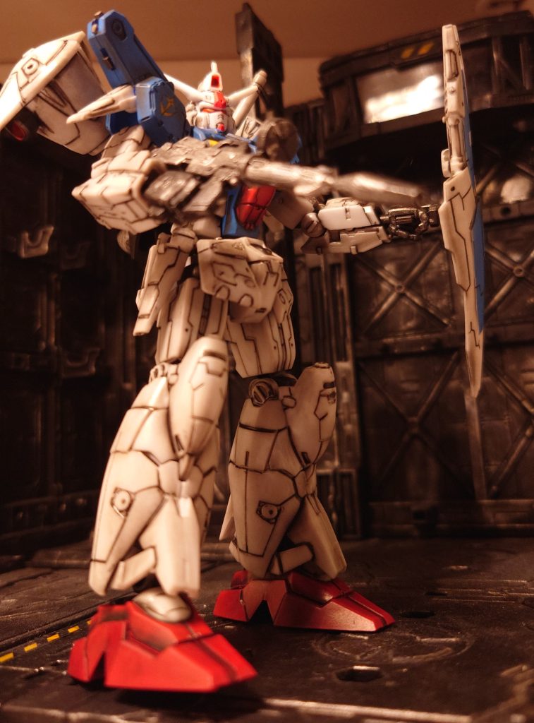 個人的ベストアングル ガンプラや銅像、女性は煽って撮らないと ビームライフルも強調されて兵器感マシマシです!