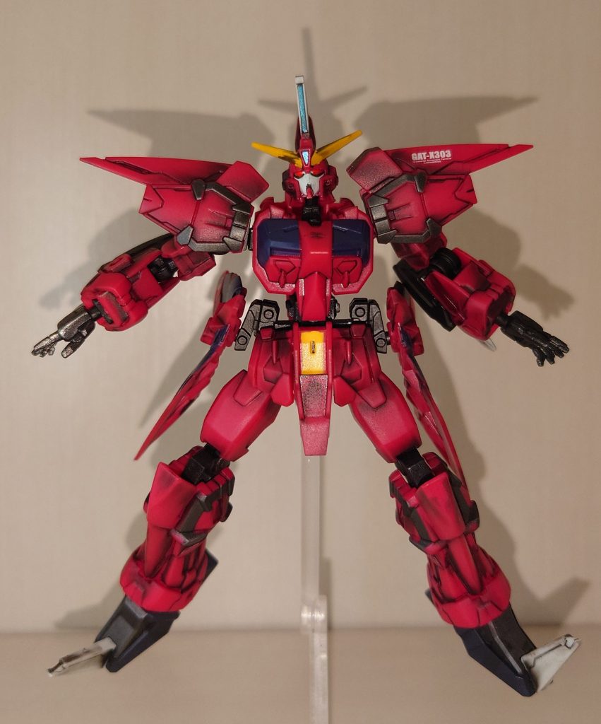 全身像　MA形態への移行はむりですが、Gフレームらしいマッシブなフォルムが堪能できます　左肩に型番デカール