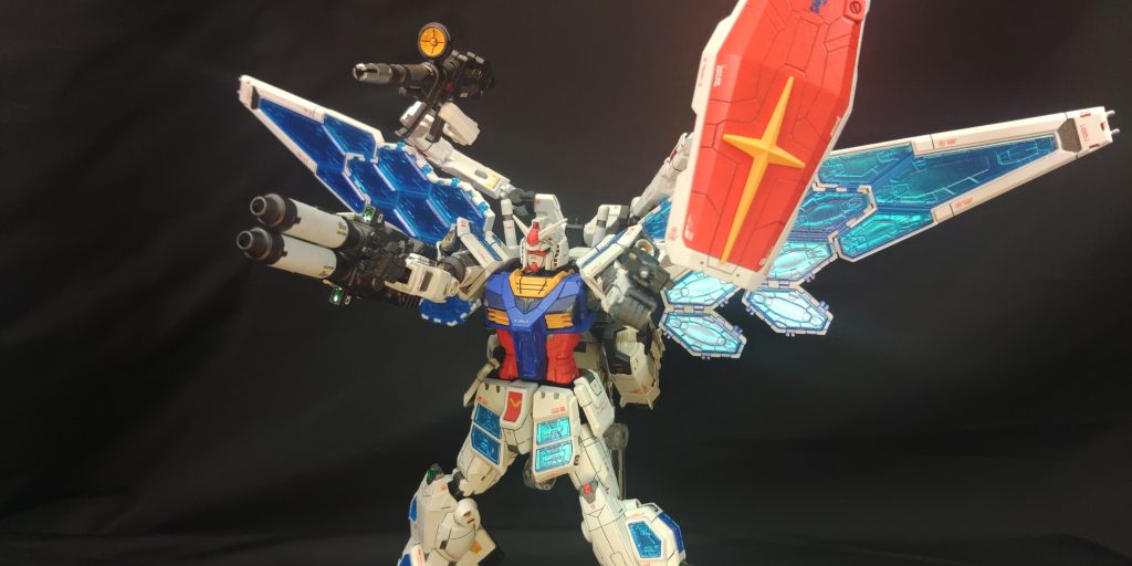 一斉発射状態　バックパックのアームを使用する事で様々な装備を構えることが可能。持たせ方はサンダーボルト系を参考にしました。