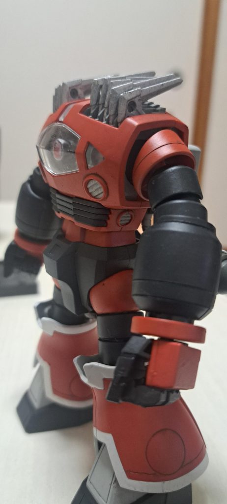 カッコいいです。なんか見たことない機体で一生出会えないと思ったキットで買えて嬉しくて嬉しくて。作りやすいですし。手なんかライジンとか格闘技の人みたいだし。