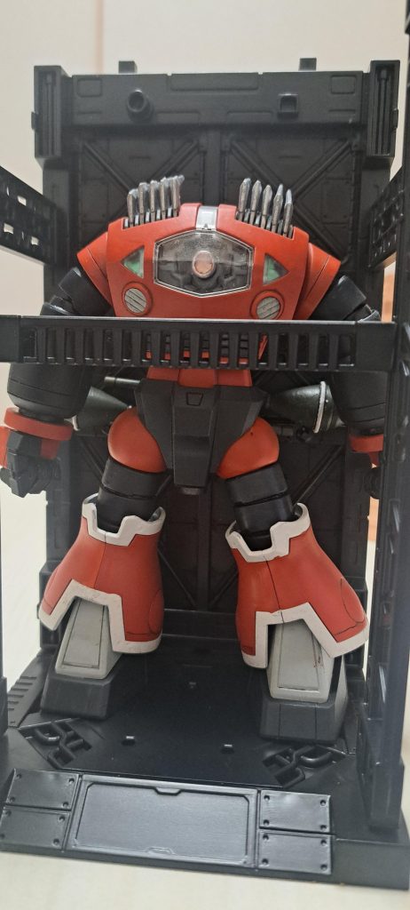 同じエデ◯オンで格納庫売ってたのでついでに。110円か220円。これからキット買ったら格納庫も買っていかなきゃですよ。